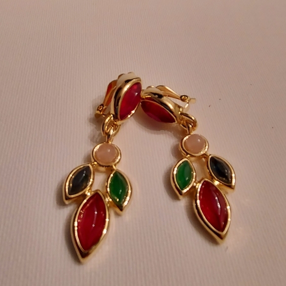 Multicolored gold tone clip on earrings - Picture 7 of 13